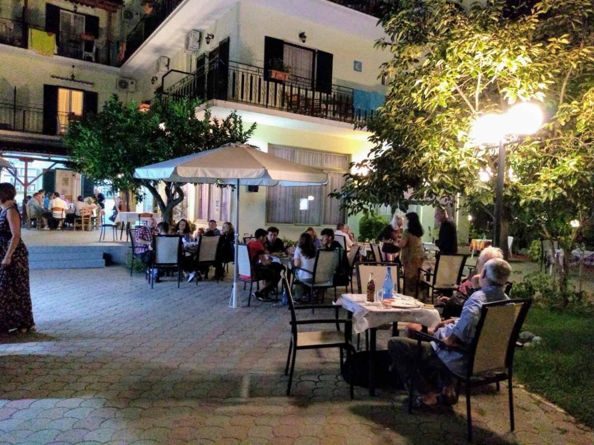 Des Roses Hotel Платаньяс Экстерьер фото